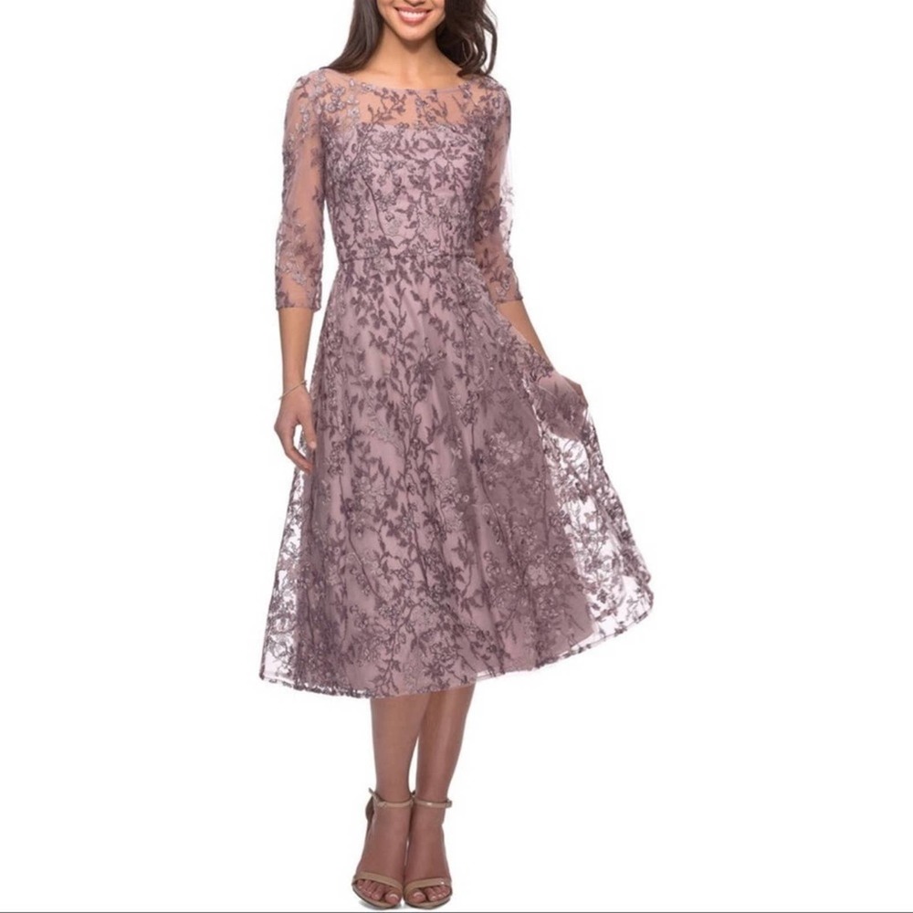 La Femme Dusty Lilac Lace Cocktail Formal Dress Size 12. Worn once to wedding.